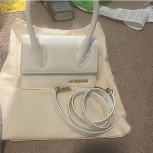 Jacquemus moyen bag